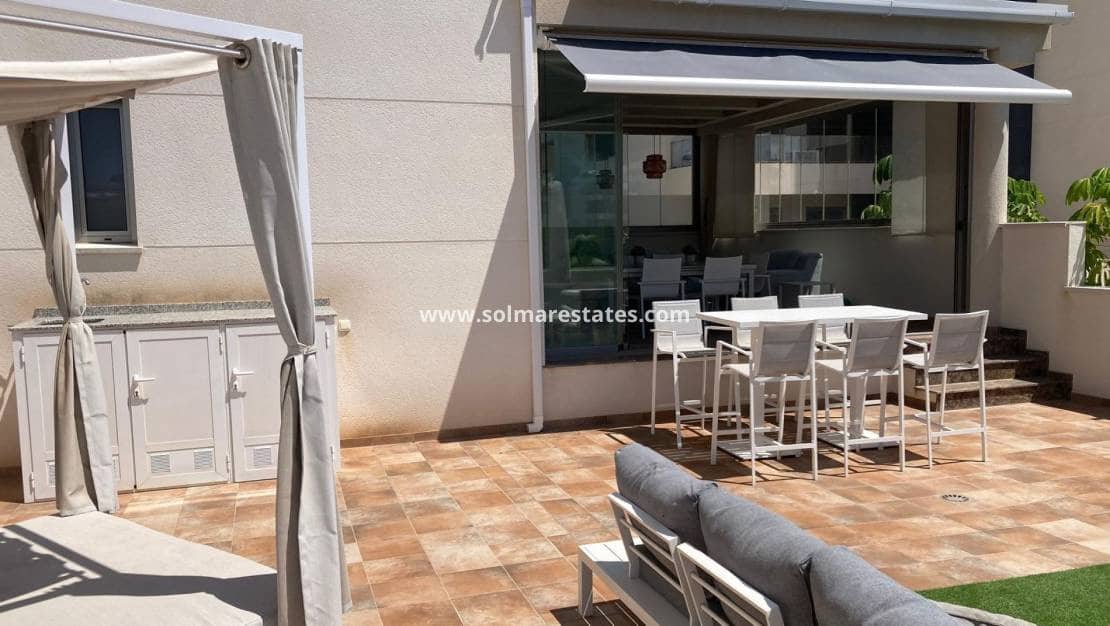 2 slaapkamer Appartement te koop in Villamartin met zwembad - € 375.000 (Ref: 9180179)