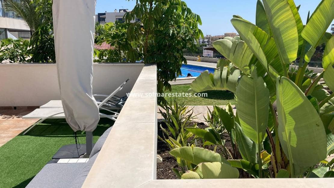 2 slaapkamer Appartement te koop in Villamartin met zwembad - € 375.000 (Ref: 9180179)