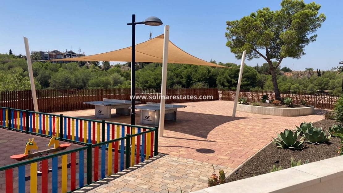 2 slaapkamer Appartement te koop in Villamartin met zwembad - € 375.000 (Ref: 9180179)