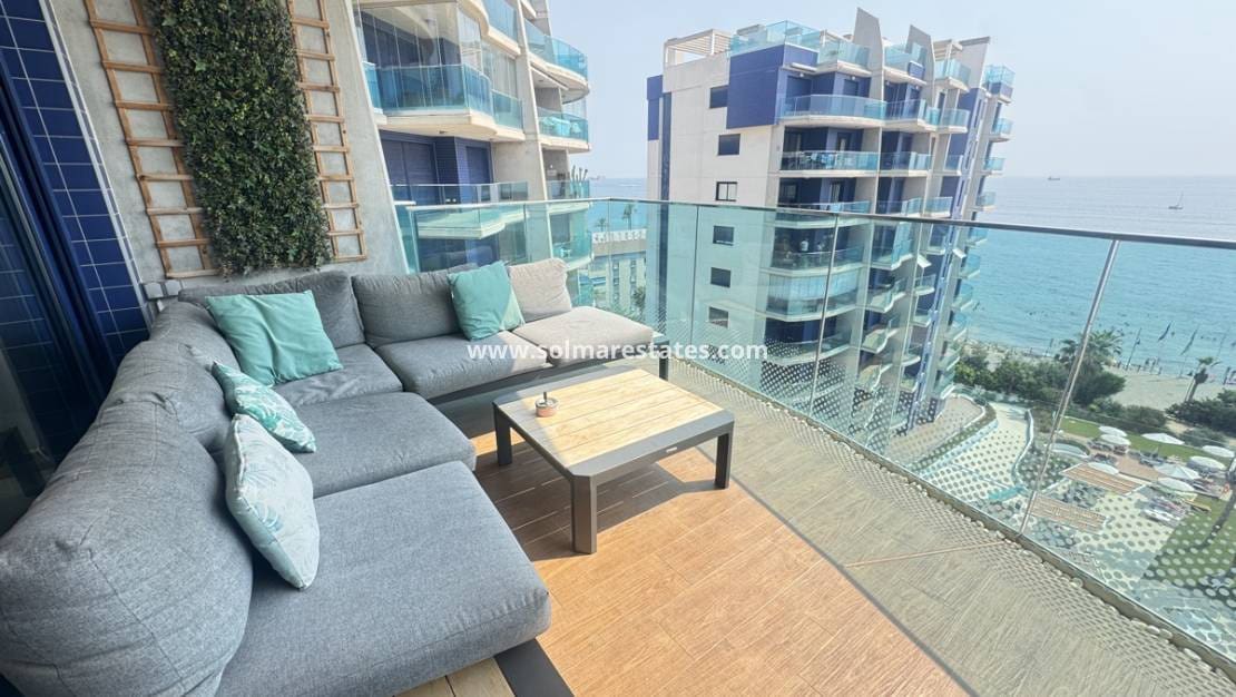 2 soveværelse Lejlighed til salg i Punta Prima med swimmingpool - € 440.000 (Ref: 9180181)