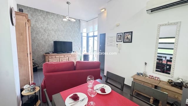 2 bedroom Bungalow for sale in Villamartin, Orihuela with pool - € 339,000 (Ref: 9180182)