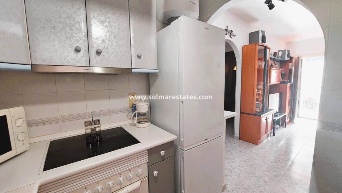 Apartamento de 2 habitaciones en Playa Flamenca en venta con piscina - 147.000 € (Ref: 9189870)