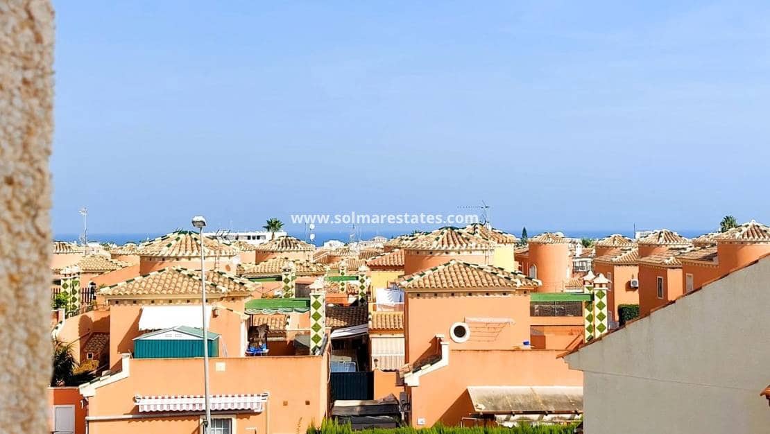 Apartamento de 2 habitaciones en Playa Flamenca en venta con piscina - 147.000 € (Ref: 9189870)
