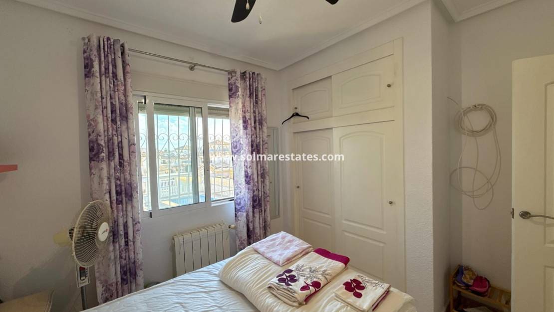 3 bedroom Villa for sale in Villamartin with pool - € 349,950 (Ref: 9190272)