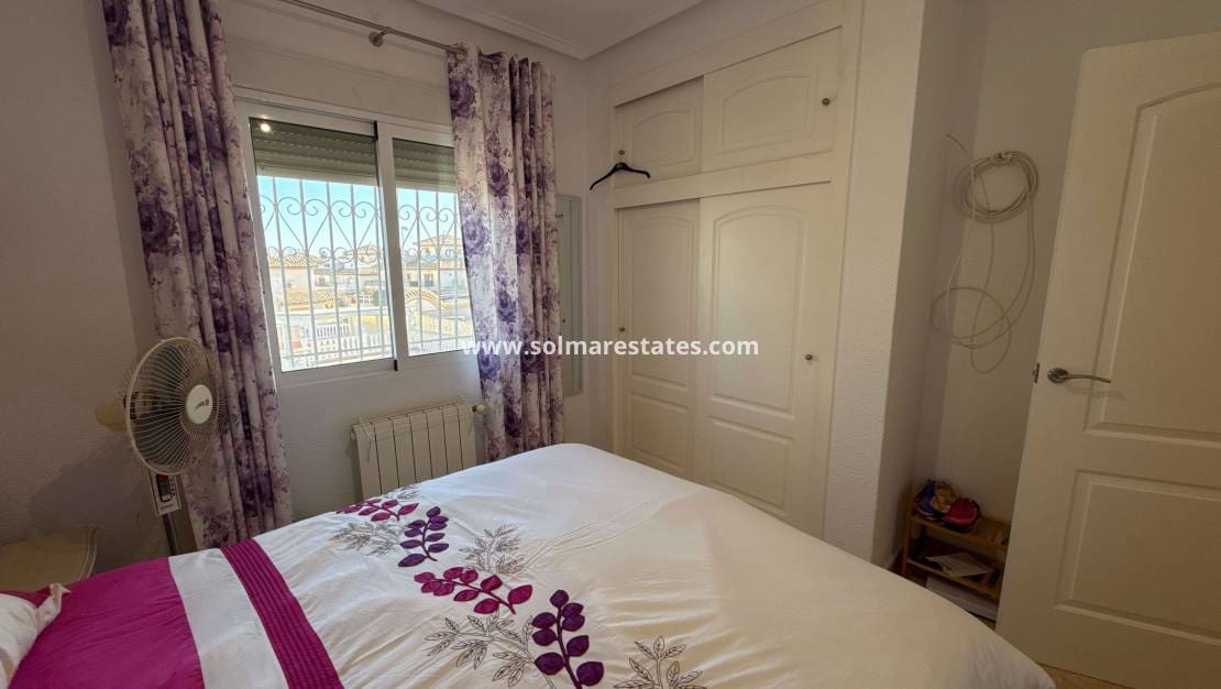 3 bedroom Villa for sale in Villamartin with pool - € 349,950 (Ref: 9190272)