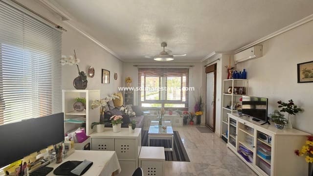 Apartamento de 2 habitaciones en Villamartin, Orihuela en venta con piscina - 179.999 € (Ref: 9191386)