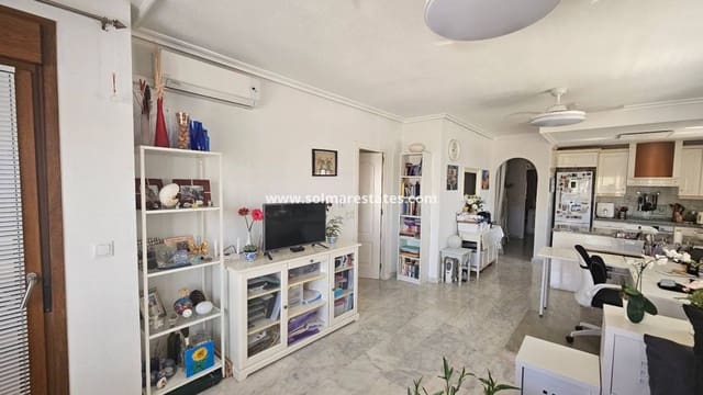 Apartamento de 2 habitaciones en Villamartin, Orihuela en venta con piscina - 179.999 € (Ref: 9191386)
