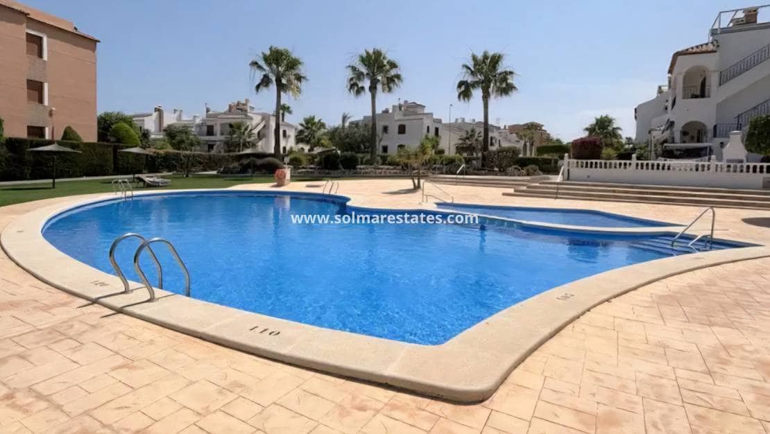 Apartamento de 2 habitaciones en Villamartin en venta con piscina - 179.999 € (Ref: 9191386)