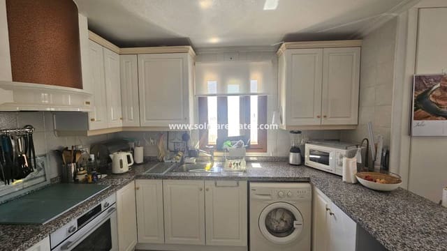 Apartamento de 2 habitaciones en Villamartin, Orihuela en venta con piscina - 179.999 € (Ref: 9191386)