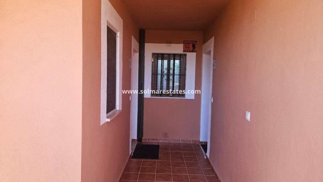 Apartamento de 2 habitaciones en Villamartin en venta con piscina - 179.999 € (Ref: 9191386)