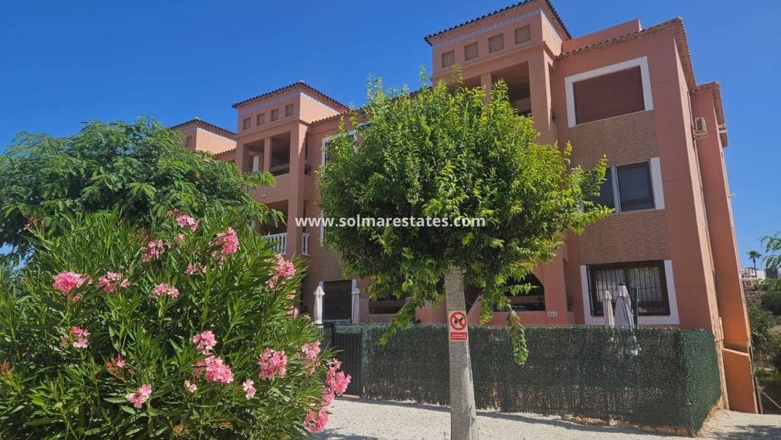 Apartamento de 2 habitaciones en Villamartin en venta con piscina - 179.999 € (Ref: 9191386)