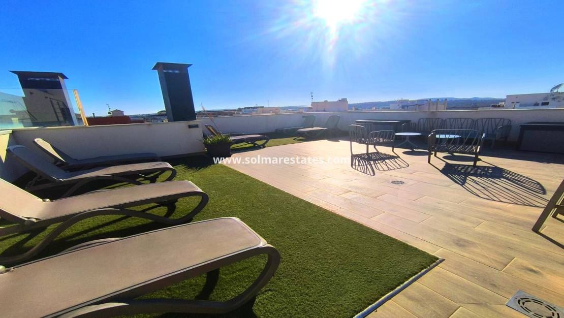 2 chambre Appartement à vendre à Formentera del Segura avec piscine - 199 900 € (Ref: 9194741)