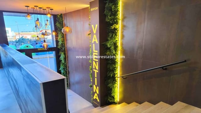 2 slaapkamer Appartement te koop in Formentera del Segura met zwembad - € 199.900 (Ref: 9194741)