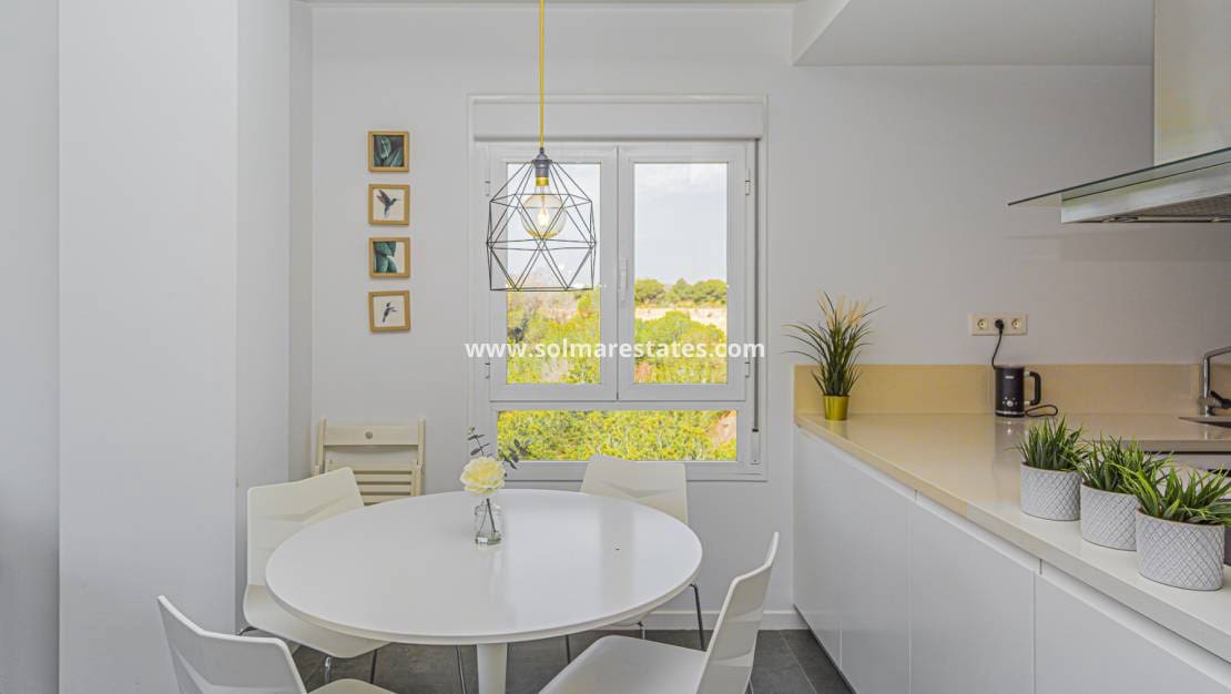 3 chambre Appartement à vendre à Campoamor avec piscine - 219 000 € (Ref: 9194742)