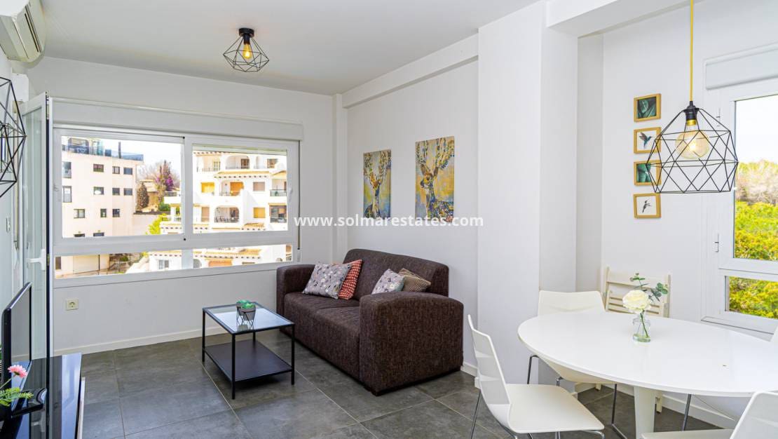 3 chambre Appartement à vendre à Campoamor avec piscine - 219 000 € (Ref: 9194742)