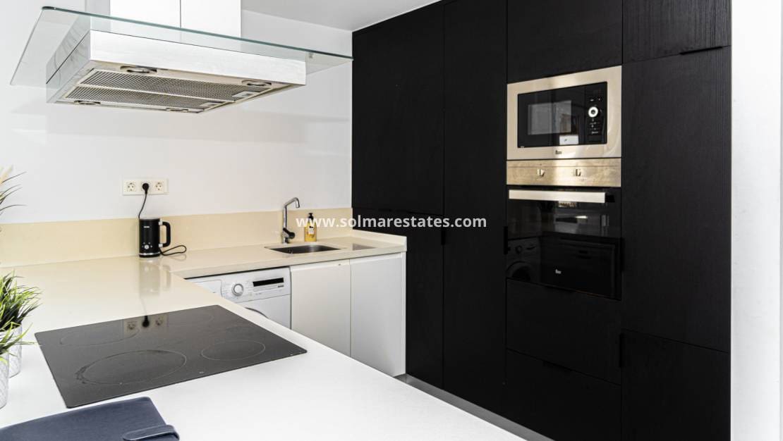 3 chambre Appartement à vendre à Campoamor avec piscine - 219 000 € (Ref: 9194742)