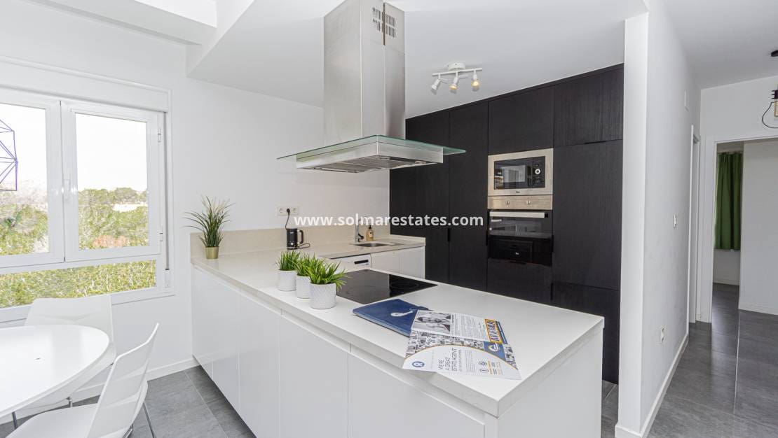 3 chambre Appartement à vendre à Campoamor avec piscine - 219 000 € (Ref: 9194742)