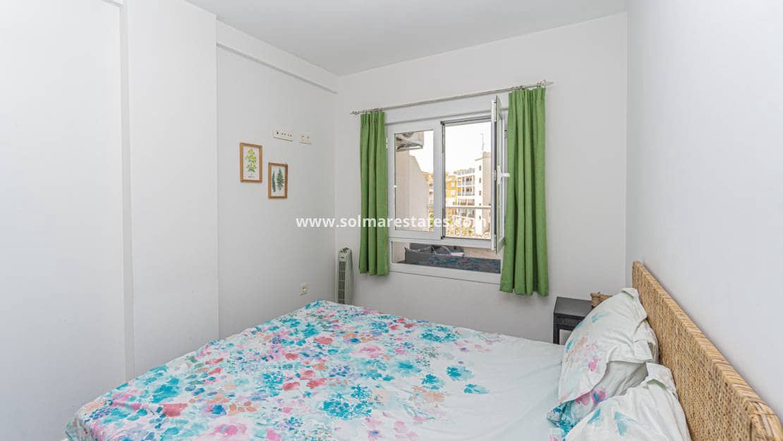 3 chambre Appartement à vendre à Campoamor avec piscine - 219 000 € (Ref: 9194742)