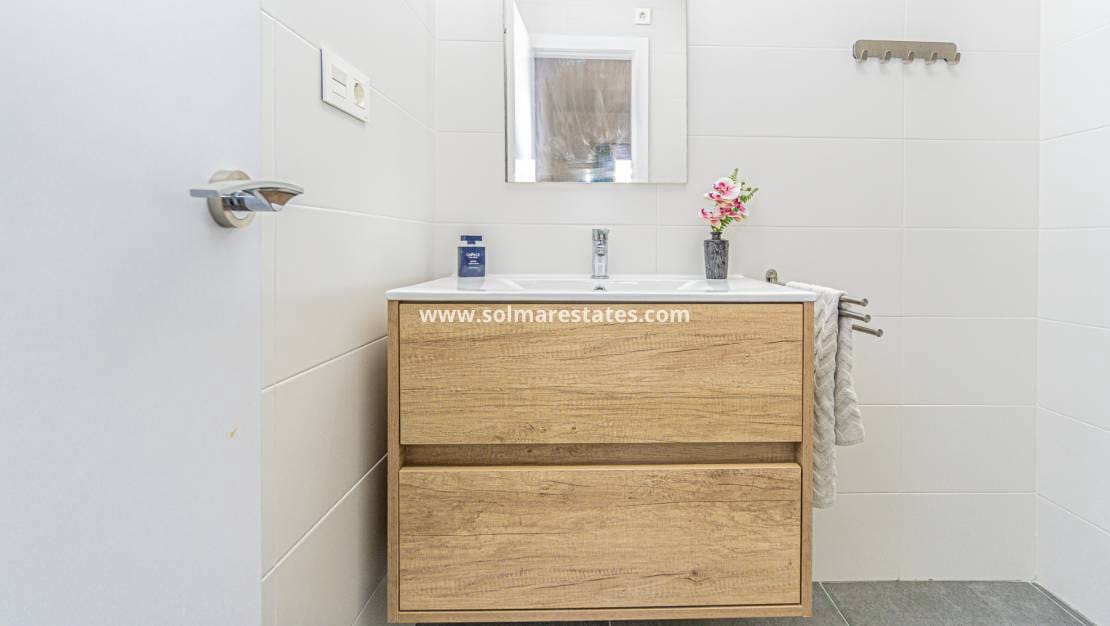 3 chambre Appartement à vendre à Campoamor avec piscine - 219 000 € (Ref: 9194742)