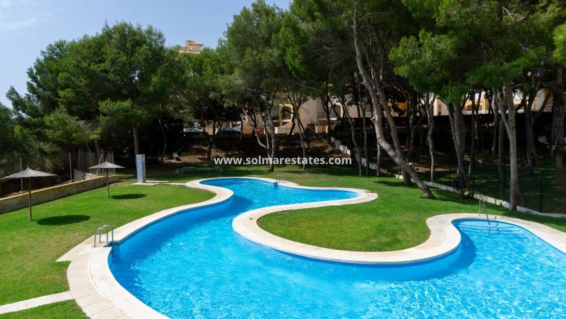3 chambre Appartement à vendre à Campoamor avec piscine - 219 000 € (Ref: 9194742)