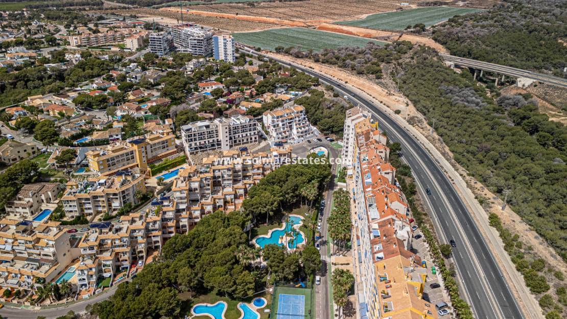 3 chambre Appartement à vendre à Campoamor avec piscine - 219 000 € (Ref: 9194742)