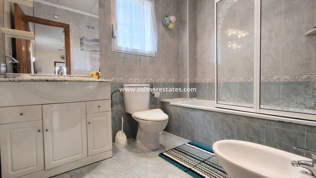 3 chambre Villa/Maison à vendre à Algorfa avec piscine - 169 950 € (Ref: 9196206)