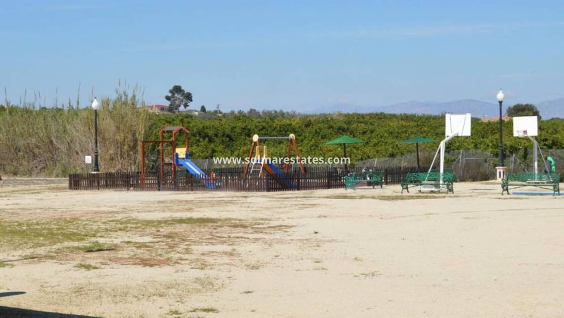 3 chambre Villa/Maison à vendre à Algorfa avec piscine - 169 950 € (Ref: 9196206)