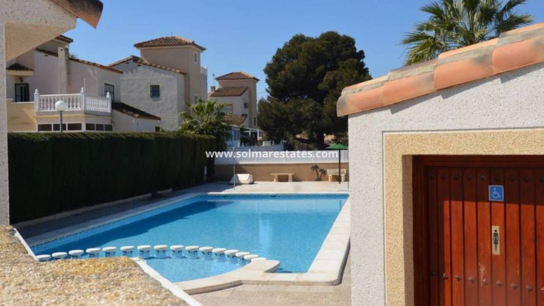 3 chambre Villa/Maison à vendre à Algorfa avec piscine - 169 950 € (Ref: 9196206)
