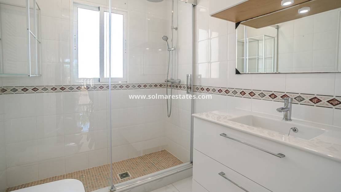 3 soverom Villa til salgs i La Siesta med svømmebasseng - € 535 000 (Ref: 9196209)