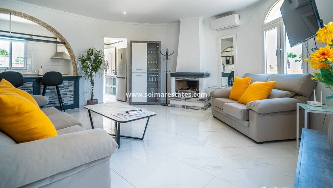 3 soverom Villa til salgs i La Siesta med svømmebasseng - € 535 000 (Ref: 9196209)