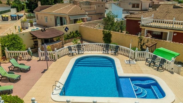 3 soverom Villa til salgs i La Siesta, Torrevieja med svømmebasseng - € 535 000 (Ref: 9196209)