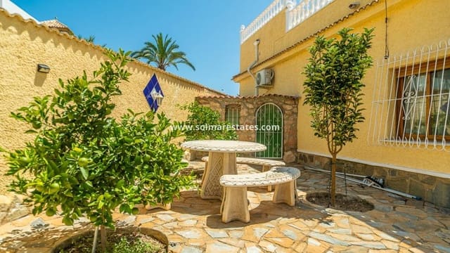 3 soverom Villa til salgs i La Siesta, Torrevieja med svømmebasseng - € 535 000 (Ref: 9196209)