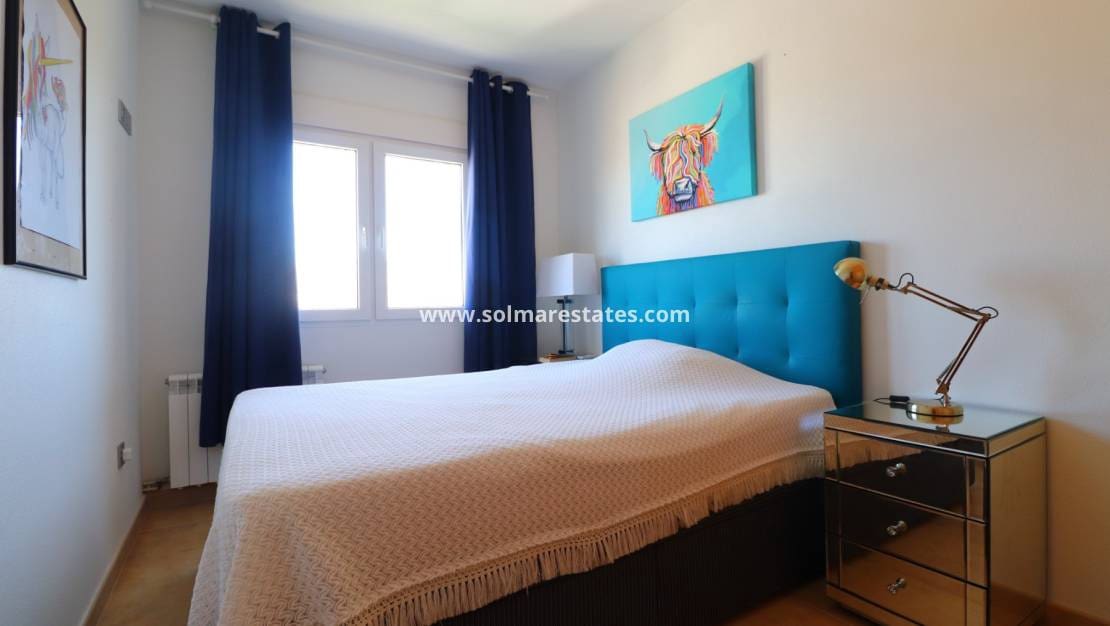 3 soverom Kjedet enebolig til salgs i Benijofar med svømmebasseng - € 239 950 (Ref: 9196210)