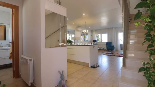 3 Zimmer Doppelhaus zu verkaufen in Benijófar mit Pool - 239.950 € (Ref: 9196210)