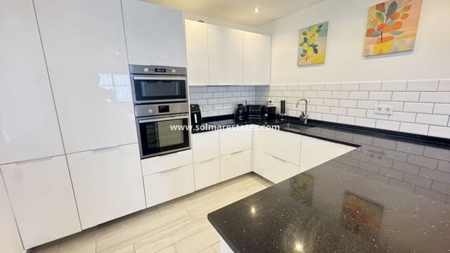 2 bedroom Villa for sale in Blue Lagoon with pool - € 265,000 (Ref: 9197112)