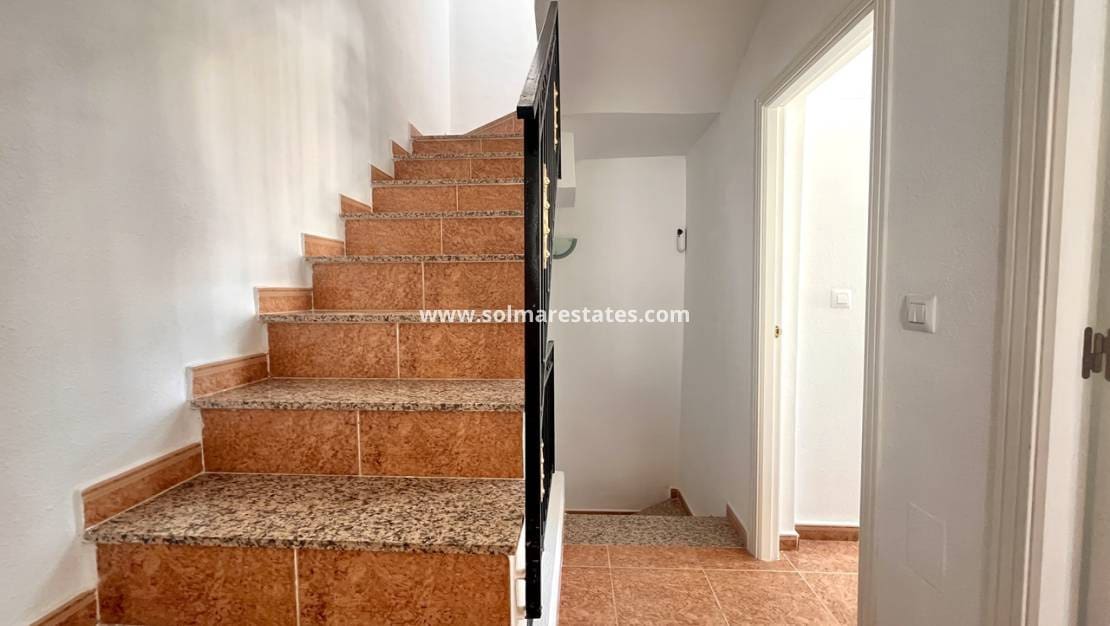 3 slaapkamer Huis te koop in Los Montesinos met zwembad - € 199.999 (Ref: 9204152)