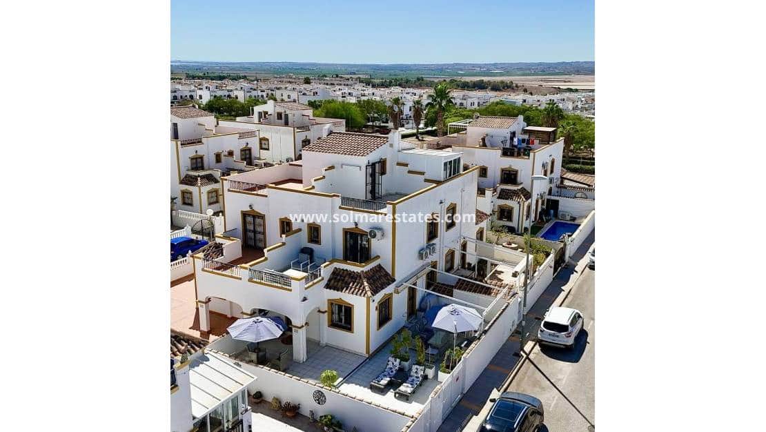 3 slaapkamer Huis te koop in Los Montesinos met zwembad - € 199.999 (Ref: 9204152)