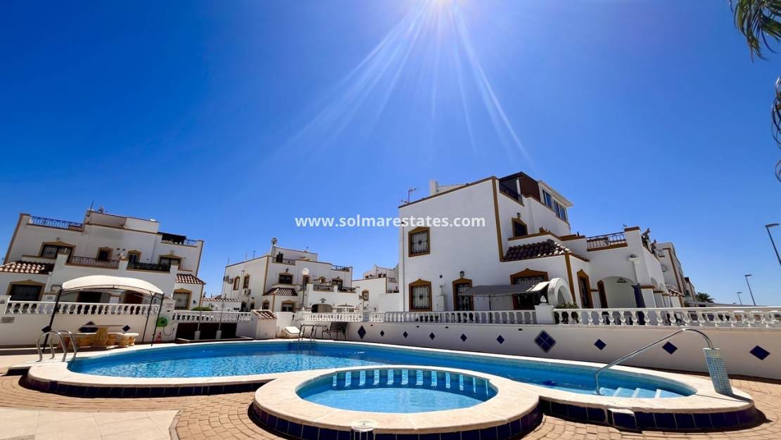 3 slaapkamer Huis te koop in Los Montesinos met zwembad - € 199.999 (Ref: 9204152)