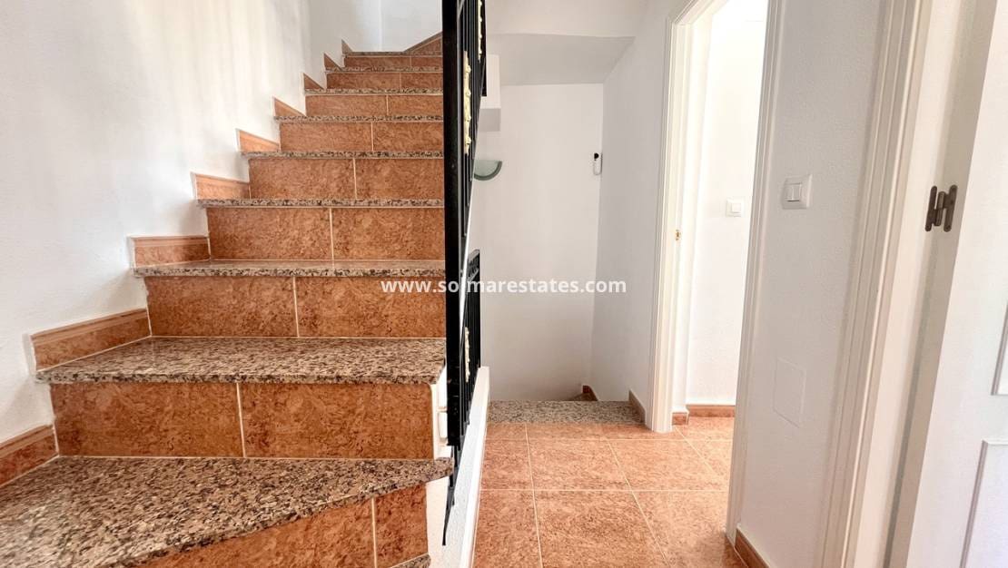 3 slaapkamer Huis te koop in Los Montesinos met zwembad - € 199.999 (Ref: 9204152)