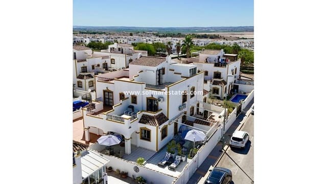 3 bedroom Townhouse for sale in Los Montesinos with pool - € 199,999 (Ref: 9204152)