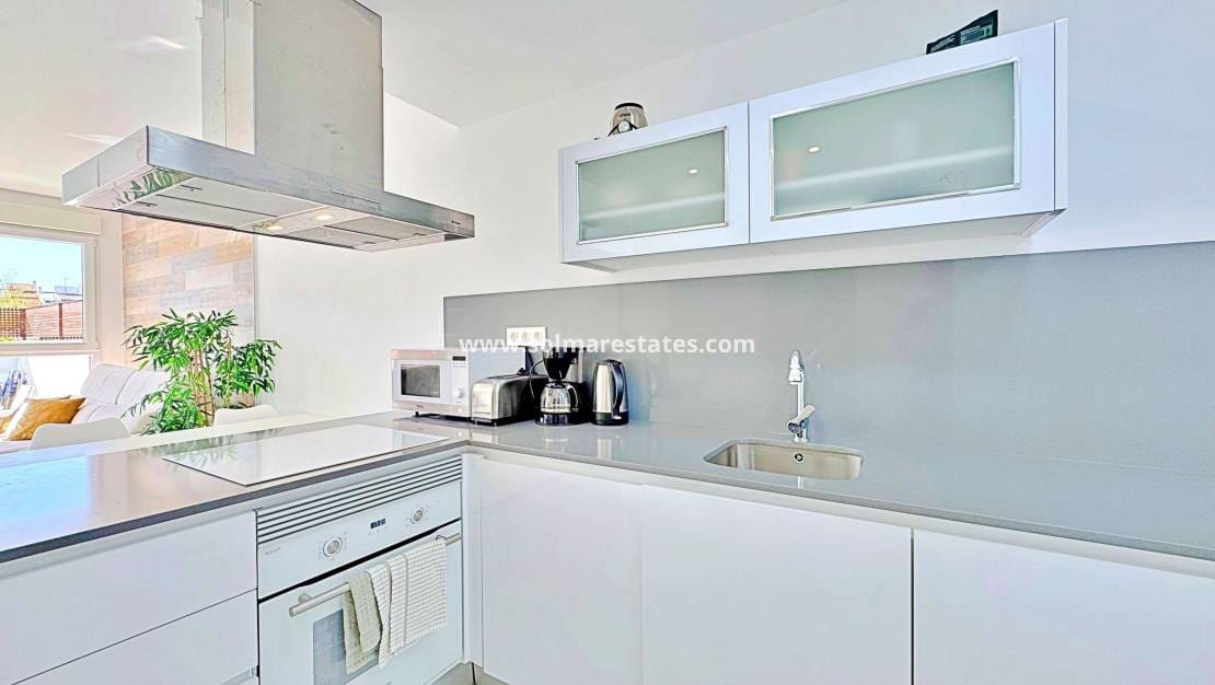 3 chambre Maison de Ville à vendre à Los Balcones avec piscine - 339 000 € (Ref: 9205297)