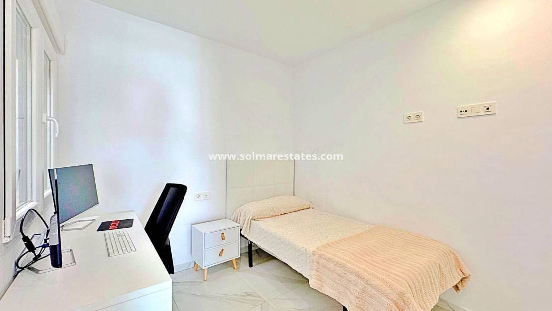 3 chambre Maison de Ville à vendre à Los Balcones avec piscine - 339 000 € (Ref: 9205297)