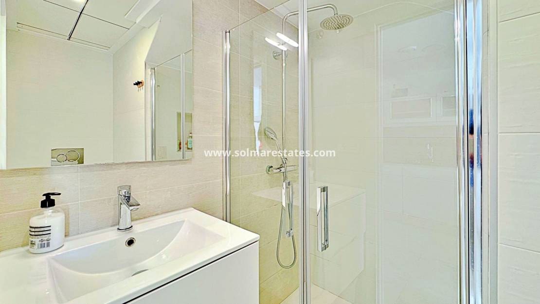 3 chambre Maison de Ville à vendre à Los Balcones avec piscine - 339 000 € (Ref: 9205297)