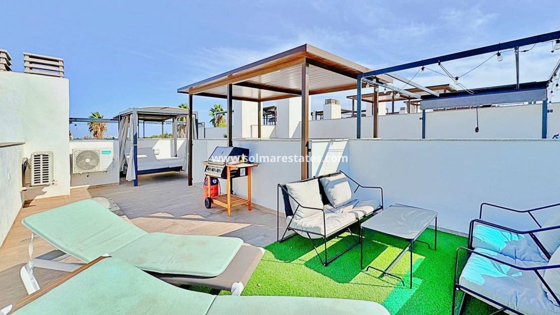 3 chambre Maison de Ville à vendre à Los Balcones avec piscine - 339 000 € (Ref: 9205297)