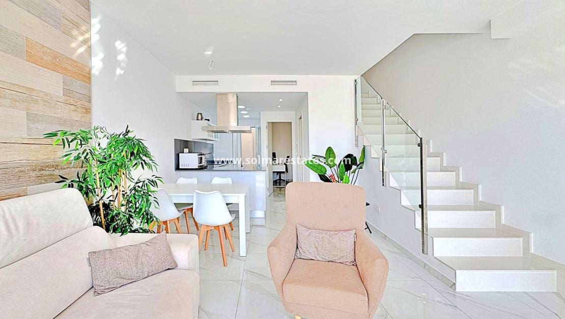 3 chambre Maison de Ville à vendre à Los Balcones avec piscine - 339 000 € (Ref: 9205297)