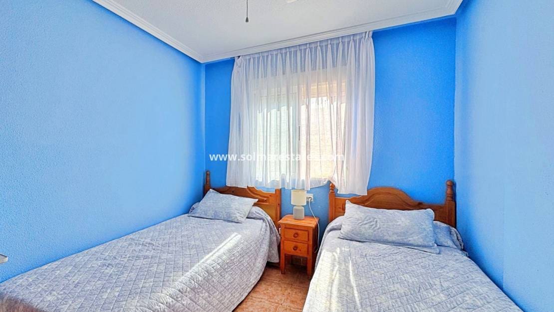 2 sypialnia Dom szeregowy na sprzedaż w Orihuela Costa z basenem - 189 000 € (Ref: 9205299)