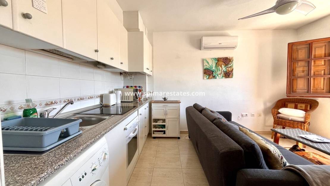 2 Zimmer Apartment zu verkaufen in Playa Flamenca - 119.000 € (Ref: 9205643)