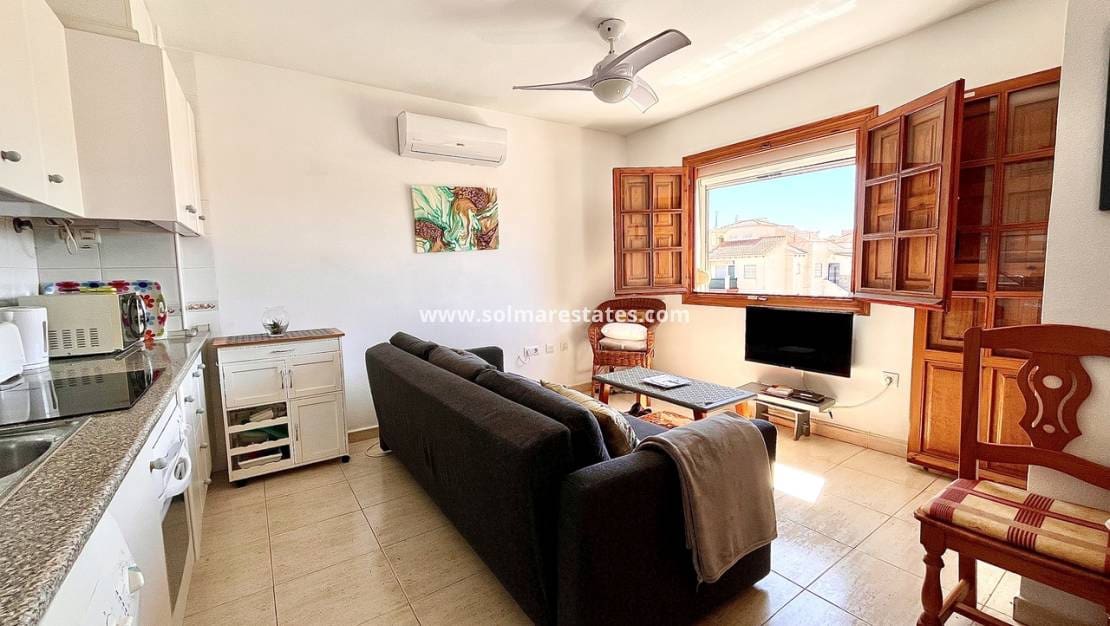 2 Zimmer Apartment zu verkaufen in Playa Flamenca - 119.000 € (Ref: 9205643)