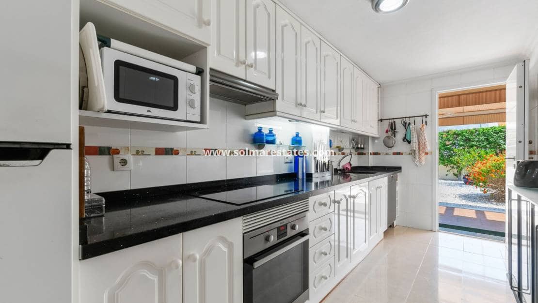 3 quarto Casa em Banda para venda em Playa Flamenca com piscina - 339 000 € (Ref: 9207356)