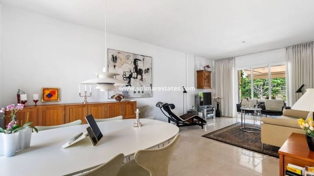 3 quarto Casa em Banda para venda em Playa Flamenca, Orihuela com piscina - 339 000 € (Ref: 9207356)